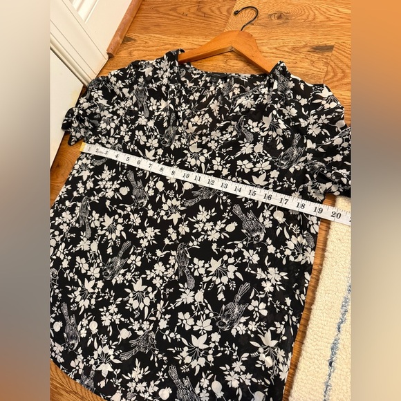J.Crew Black/Ivory Bird & Floral Toile Print Ruched Sleeve Top Size Small - Picture 8 of 12